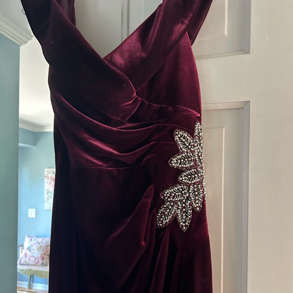 Ball gown dress maroon size 10 petite wore once fits like a medium